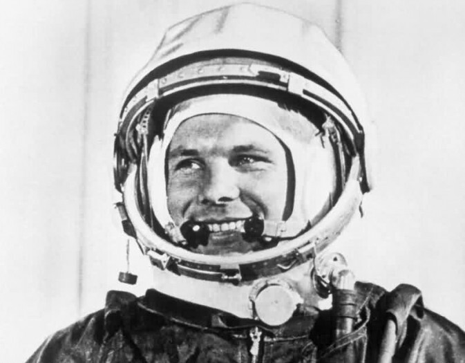 尤里 阿列克谢耶维奇 加加林(yuri gagarin,1934年3月9日-1968年3月27