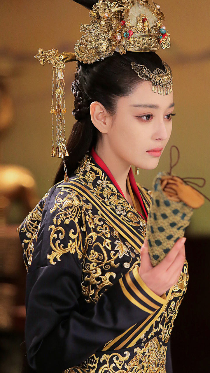 张馨予思美人
