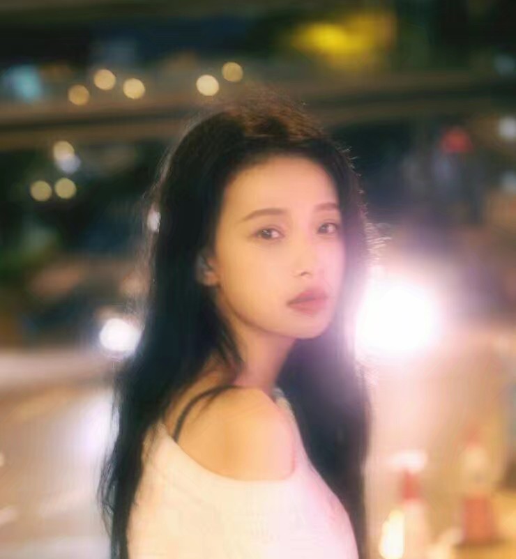 头像孙怡赞评论更多