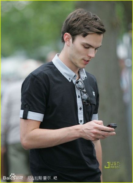 Nicholas Hoult, Dear Nick``