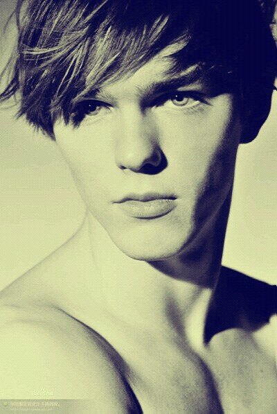 Nicholas Hoult, Dear Nick``