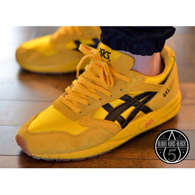 asics gelsaga