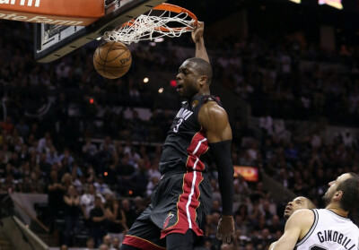 wade