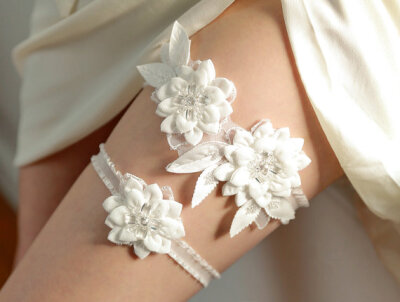 Lace Wedding Garter set - Bridal garter, chiffon Flower with Crystals on Stretchy band