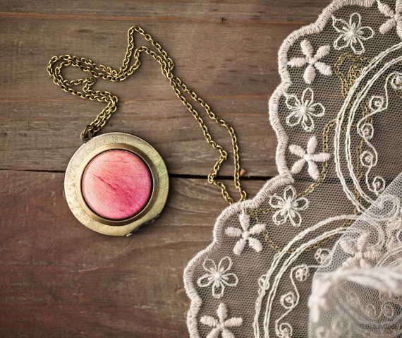 Pink peony locket necklace - Round brass locket - Bloom collection by BeautySpot (L017)