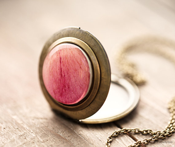 Pink peony locket necklace - Round brass locket - Bloom collection by BeautySpot (L017)