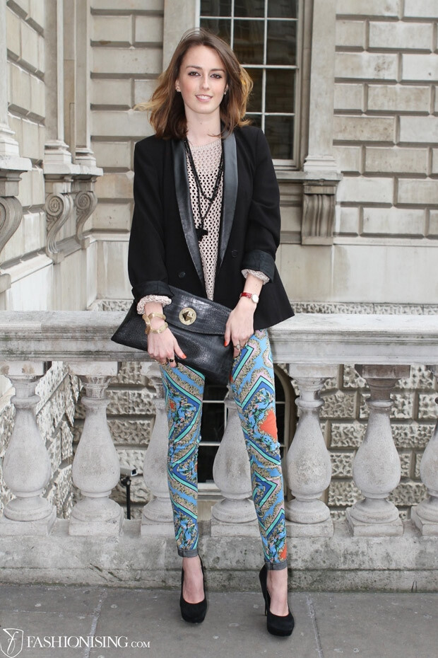 patterned leggings street style