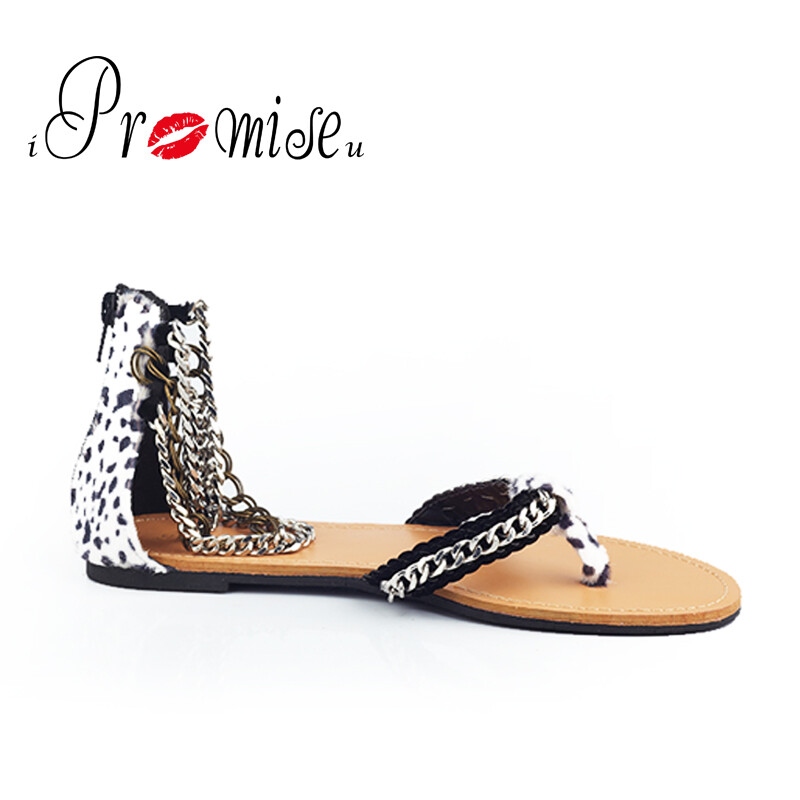 SHOE REPUBLIC LA品牌的i promise u系列时尚款平底凉鞋～豹纹流行元素，复古的链条装饰，搭配修身款长裙，当然喜欢穿黑色的MM必须置入～超百搭超复古，有原始的味道！