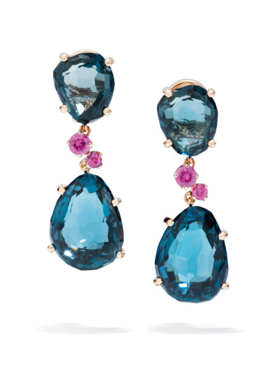 Bahia系列耳环 售价：RMB83,500 圆润的宝石刻面使宝石的蓝色似海水般盎然涌动，同款耳坠富含更加生动的效果，一如水帘汩汩流动。