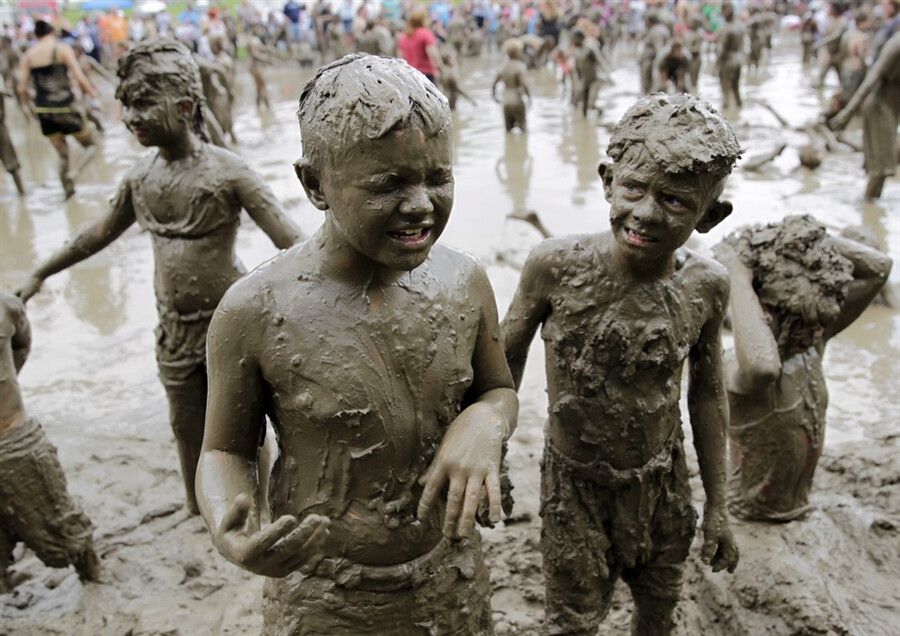 mud play