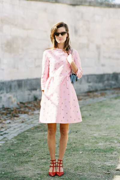 Hanneli, pink and red, via Vanessa Jackman