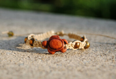 Brown Turtle Beaded Hemp Bracelet