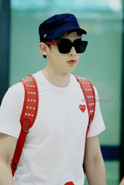 【PIC】130717 #Nichkhun# 仁川转日本饭拍高清图8P cr:danjisoo #Nichkhun 宁静致远 微笑面对#