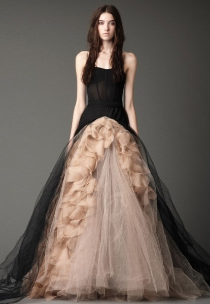 verawang2012fall系列中的黑色婚纱