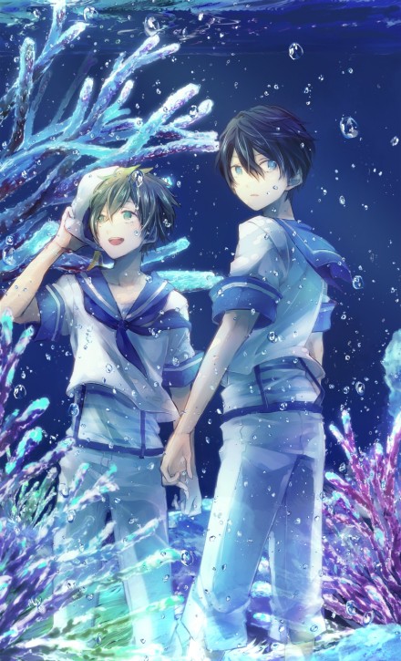 #Free!##橘真琴##七濑遥#[pixiv]id=37348995 「水槽」画师：ymst 【http://t.cn/zQx2ygi】侵删 水手服太棒 两只小天使=q=