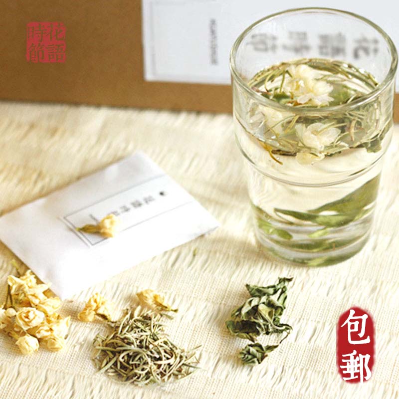 【花语时节】迷迭香舒压控油茶﹨消炎 杀菌 祛痘 舒压 改善肌肤 功效：具有舒缓情绪、改善睡眠、祛痘、杀菌消炎、调节内分泌、维持皮肤水油平衡的功效。对于压力过大、内分泌紊乱引起的青春痘有很好的调理作用。 对皮肤有很好的收敛和抗氧化作用，从深部调节控油，让皮肤看起来更细腻光滑。