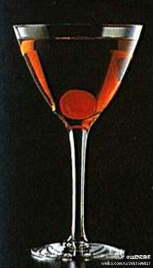 【宝石Bijou Cocktail】材料：辛辣金酒1/3，甜味苦艾酒1/3，绿色查尔特酒1/3，柳橙苦汁1打石，红樱桃1个，柠檬皮1片 制法：(1)将樱桃和柠檬皮以外的材料倒入雪克杯中摇和；(2)将摇和好的酒倒入鸡尾酒杯中，放入樱桃装饰，最后挤几滴柠檬皮汁。
