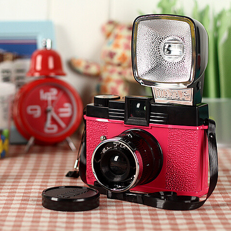 Diana F+ with Flash Package Mr.Pink Edition粉红先生