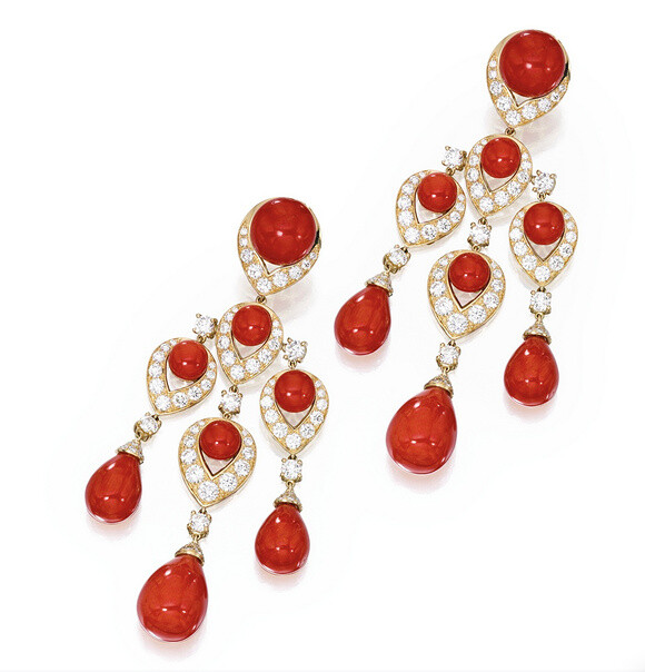 PAIR OF 18 KARAT GOLD, CORAL AND DIAMOND PENDANT-EARCLIPS, BULGARI