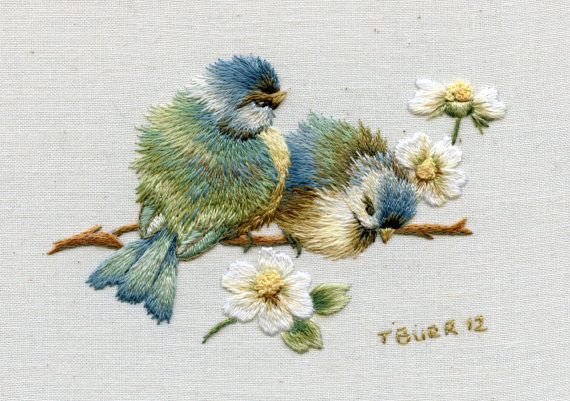 Kit Miniature Embroidery: Bluebirds &amp; Daisies.