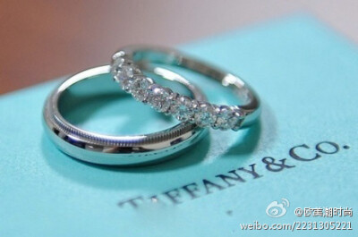 "Tiffany 情侣戒指，