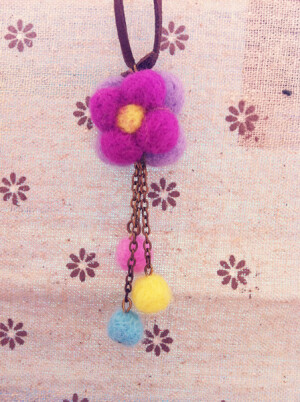 羊毛毡戳戳乐【小花朵】毛衣链——猩猩妈妈的手工小铺