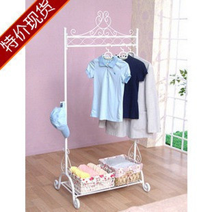 衣架 http://item.taobao.com/item.htm?spm=a1z0k.1000775.1.50.tThCG7&amp;id=9734808510