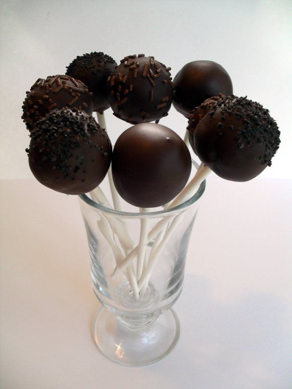 dark chocolate vegan cake pops