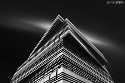 Powerful B&amp;W Architecture Photos by Nicolas Rottiers