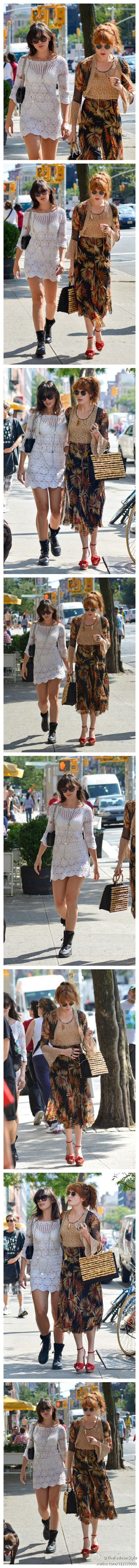 #模特街拍#—— #Florence Welch# and #Daisy Lowe# take a stroll after grabbing lunch together in New York City.。 2013.08.02 HQ（#高清组图#）#又一对姐妹花#