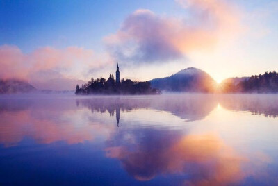 斯洛文尼亚布莱德湖 Photograph Lake Bled, Slovenia by Alexander Hare on 500px