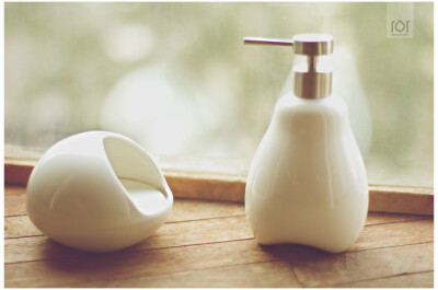 Aragon洗手液瓶乳液瓶皂液器香薰炉套装陶瓷浴室套件收纳盒