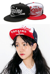 韩国代购GD同款原宿cocaine字母平沿帽snapback