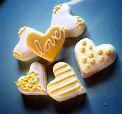 2 Dozen GLUTEN FREE Mini Sugar Cookies - Mini Hearts Assorted