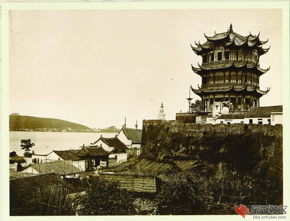 1880年黄鹤楼.jpg