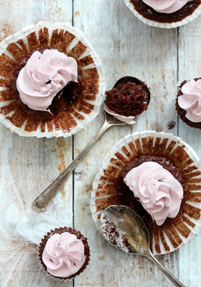 Blackberry cabernet cupcakes