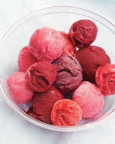 Homemade Berry Sorbet -- perfect for summer!