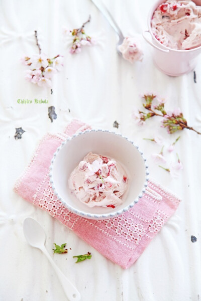 Strawberry ice cream with Cherry Blossoms