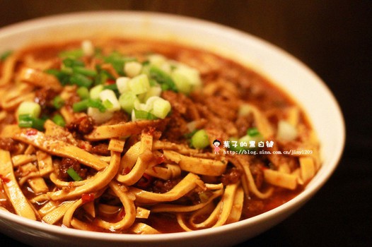 肉末鱼香豆皮：很喜欢吃脆脆的豆皮，那是最好的下饭菜了~