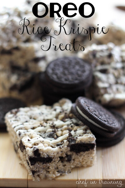 Oreo Rice Krispie Treats on chef-in-training.com ... This recipe is a new family favorite! #oreo #dessert #recipe (食譜在鏈接能找到)