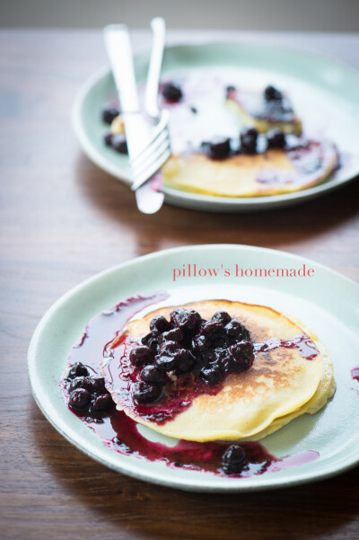 blueberry pancakes