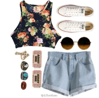 #Vix Lookbook# Top-EMODA, Shorts-Weekday, Rings-Topshop