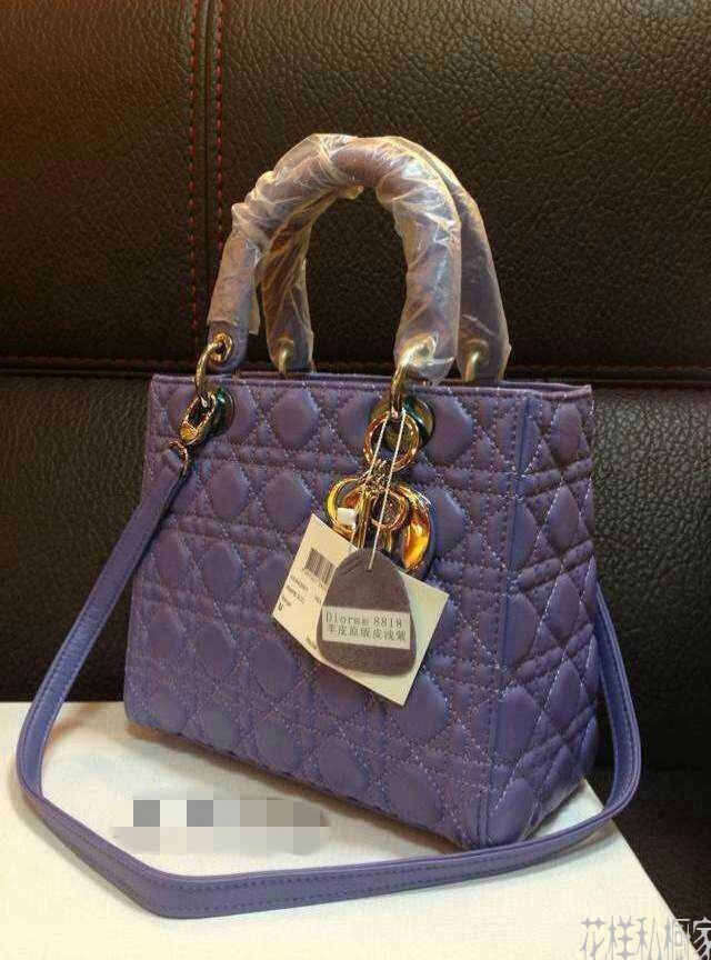 DIOR家新款五菱格包包，颜色全，喜欢的亲点链接