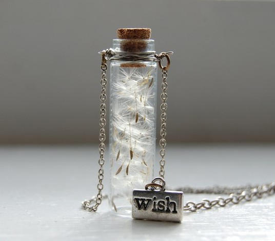 Jewelry vial