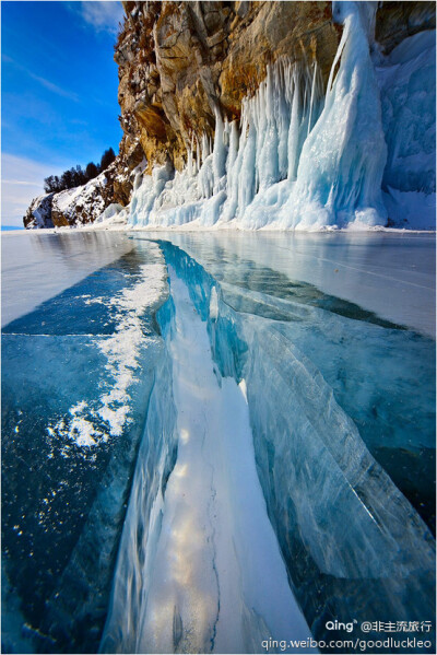 如果不旅行，你会以为这只是梦境……贝加尔湖冰裂缝