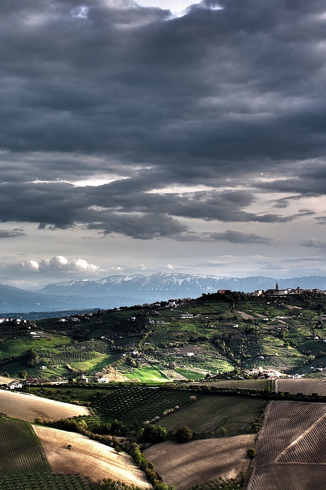 abruzzo, italy - 意大利阿布鲁奇 每日中文壁纸杂志 http://t.