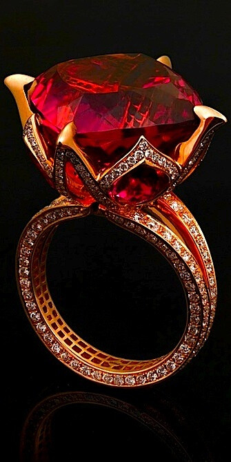 Jack du Rose pink tourmaline lotus ring with 24.33ct pink tourmaline, 3.12ct rubelite and 1.922ct diamonds set in rose gold