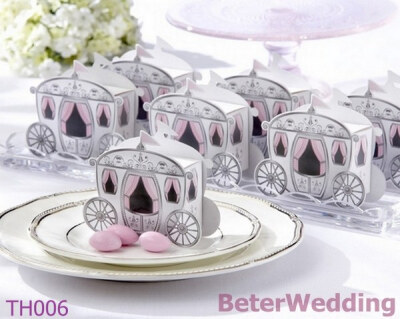 BeterWedding TH006 Enchanted Carriage Favor Box, Candy bag