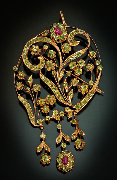 art nouveau jewelry