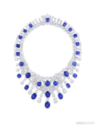 #格拉夫Scroll系列蓝宝石和钻石项链，镶嵌共重101.96克拉的钻石和156.60克拉深邃的蓝宝石。